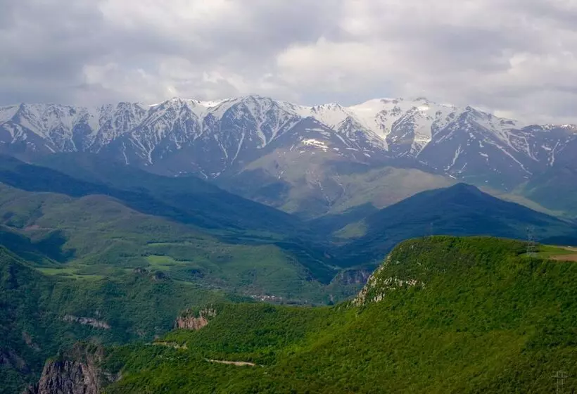 پانسیون Old Tatev