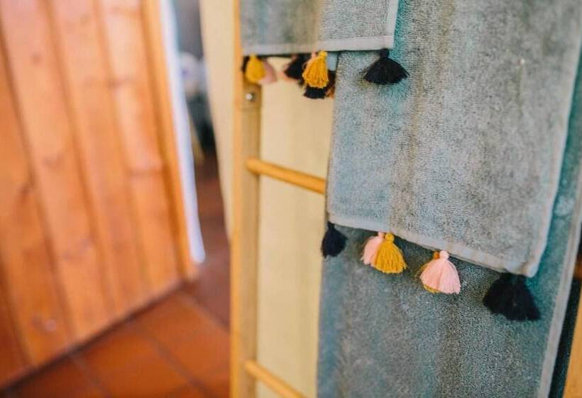 ペンション Auburn Garden Suites