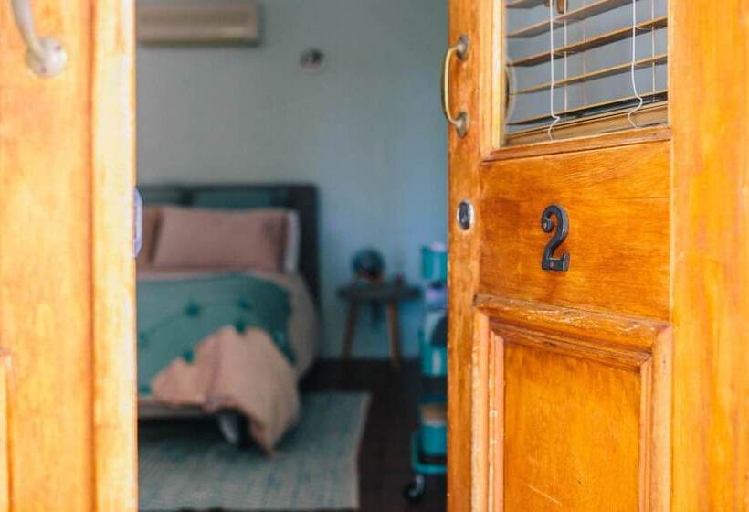 ペンション Auburn Garden Suites