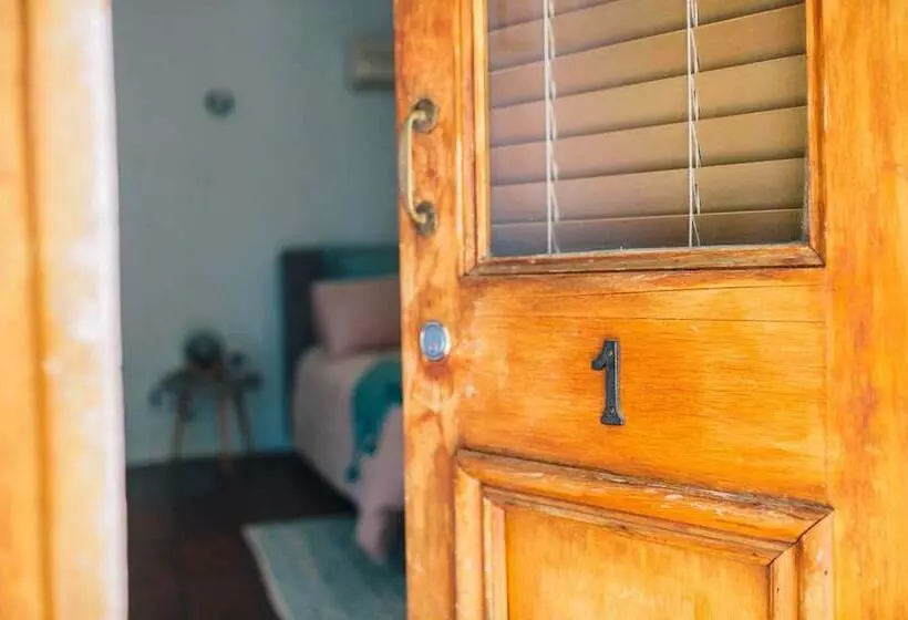 펜션 Auburn Garden Suites