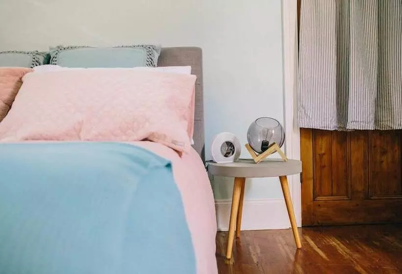 펜션 Auburn Garden Suites