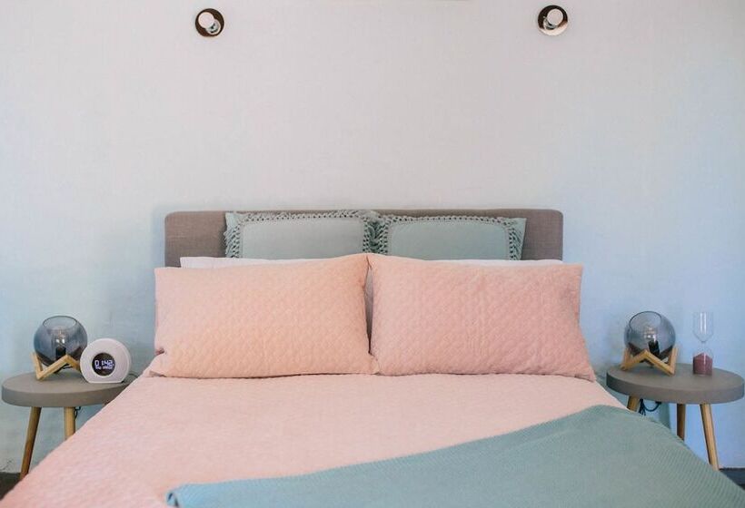 ペンション Auburn Garden Suites