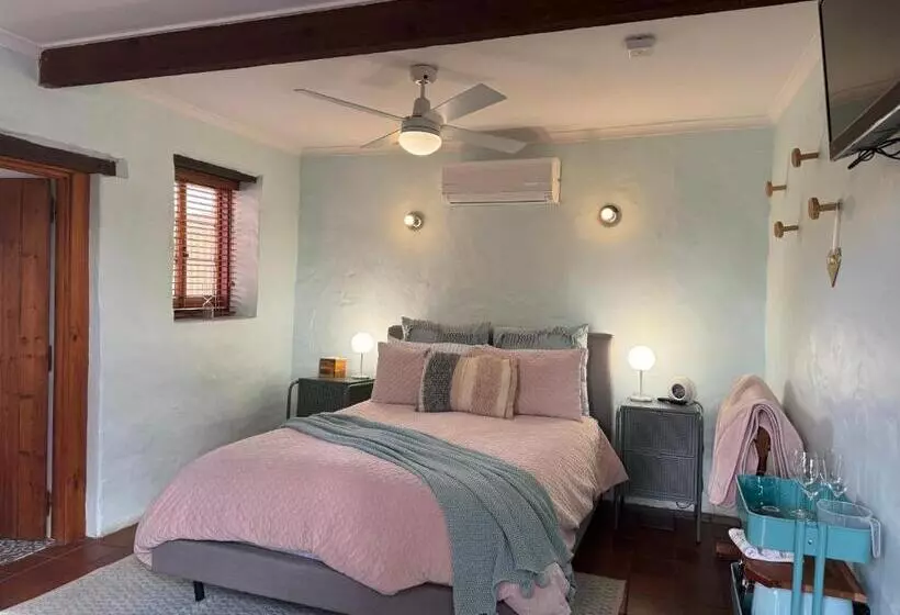 펜션 Auburn Garden Suites