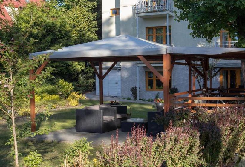 פנסיון Willa Pod Lipami