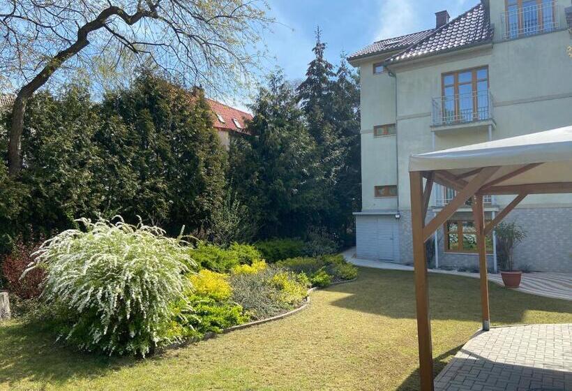 פנסיון Willa Pod Lipami