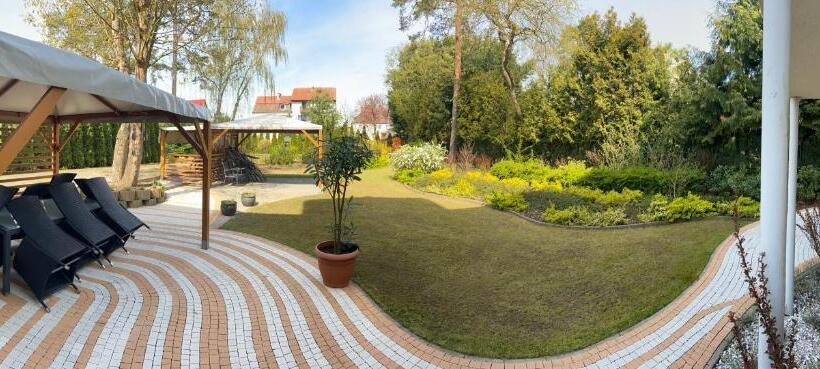 פנסיון Willa Pod Lipami