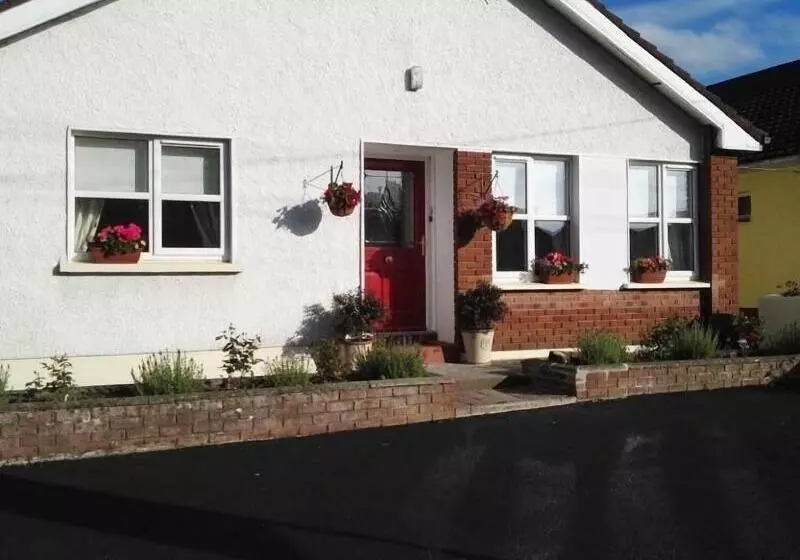 تختخواب و صبحانه The Vee Guest Accommodation