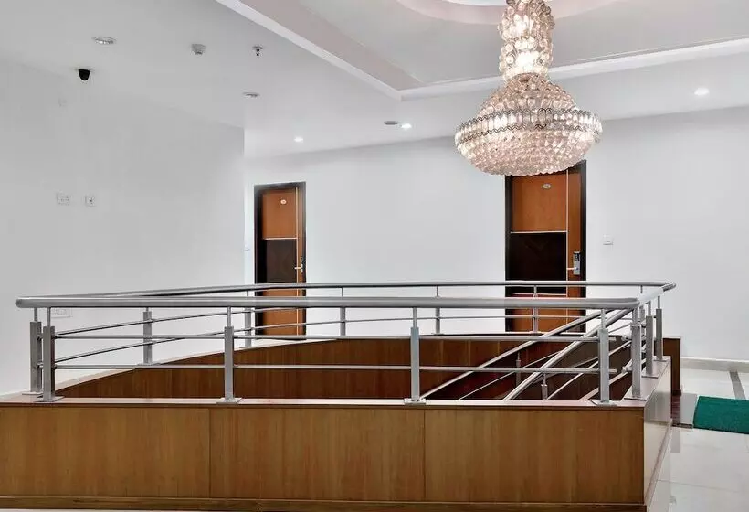 Capital O 12384 Hotel Rudra Grand