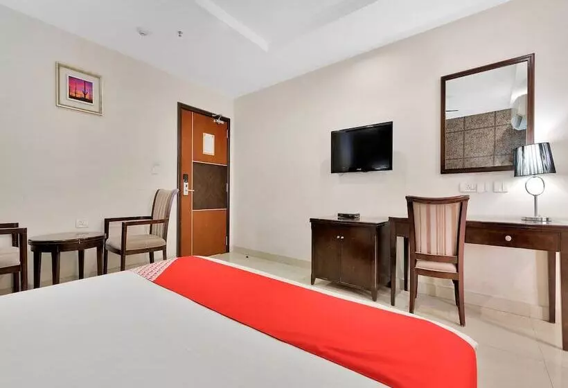 Capital O 12384 Hotel Rudra Grand