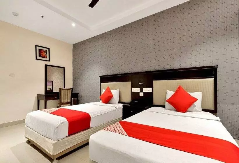 Capital O 12384 Hotel Rudra Grand