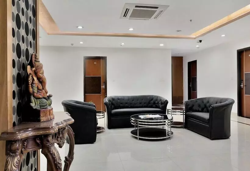 Capital O 12384 Hotel Rudra Grand