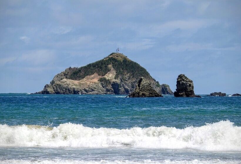 Casa Amigos By The Beach