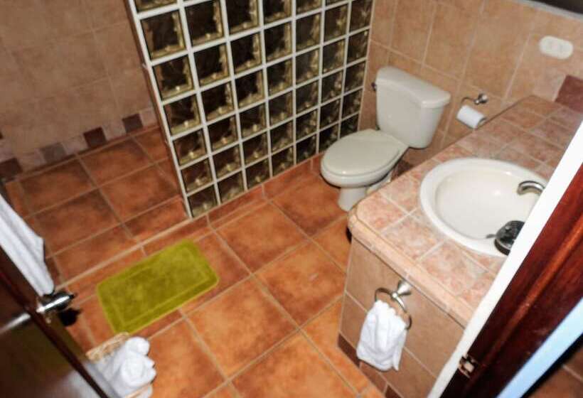 Casa Amigos By The Beach