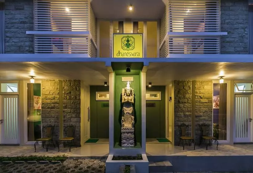 Dhanesvara Holistic Villa