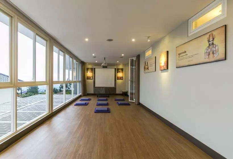 Dhanesvara Holistic Villa