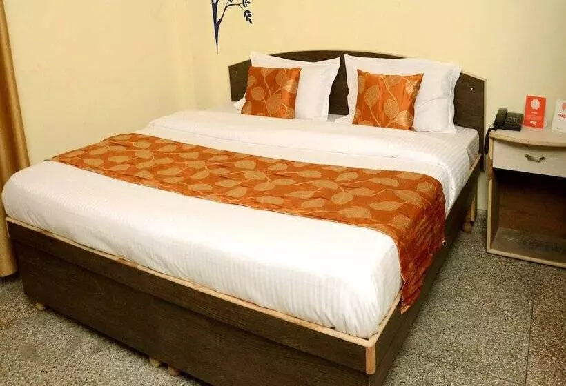 Hotelli Eden Residency