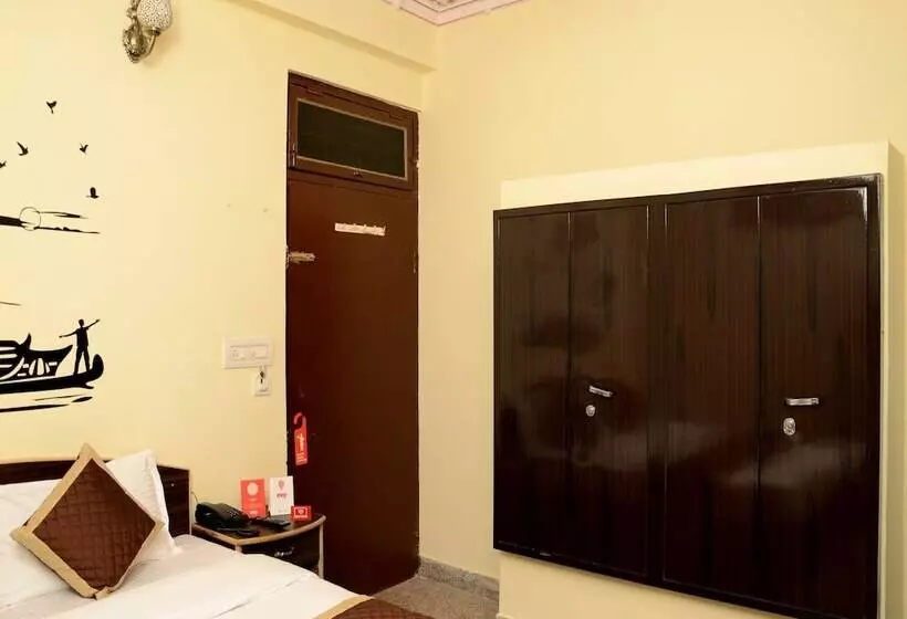 Hotelli Eden Residency