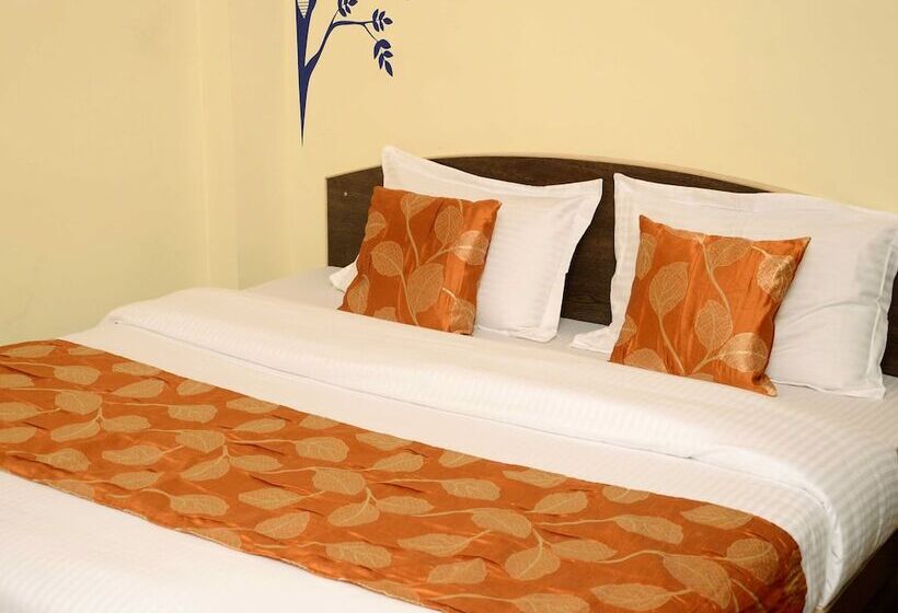 בית מלון כפרי Eden Residency