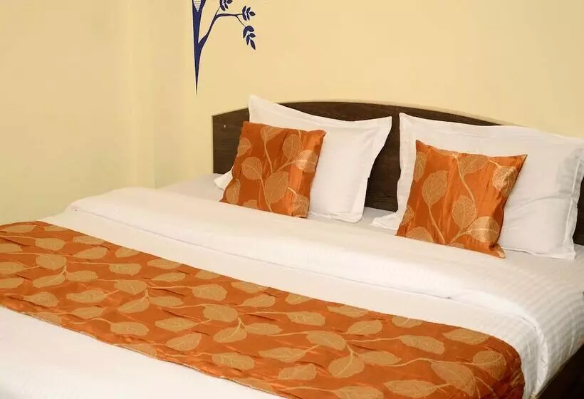 Hotelli Eden Residency