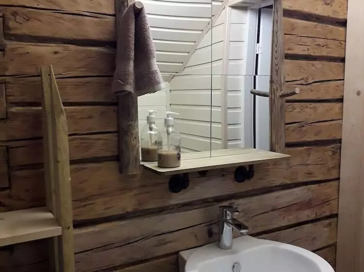 ペンション Karjal Dom