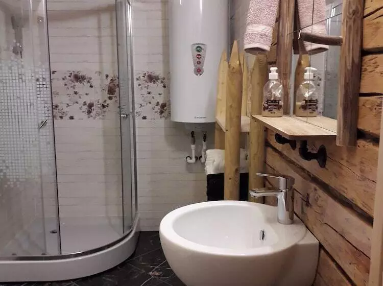 ペンション Karjal Dom