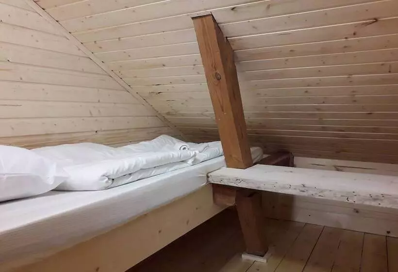 ペンション Karjal Dom