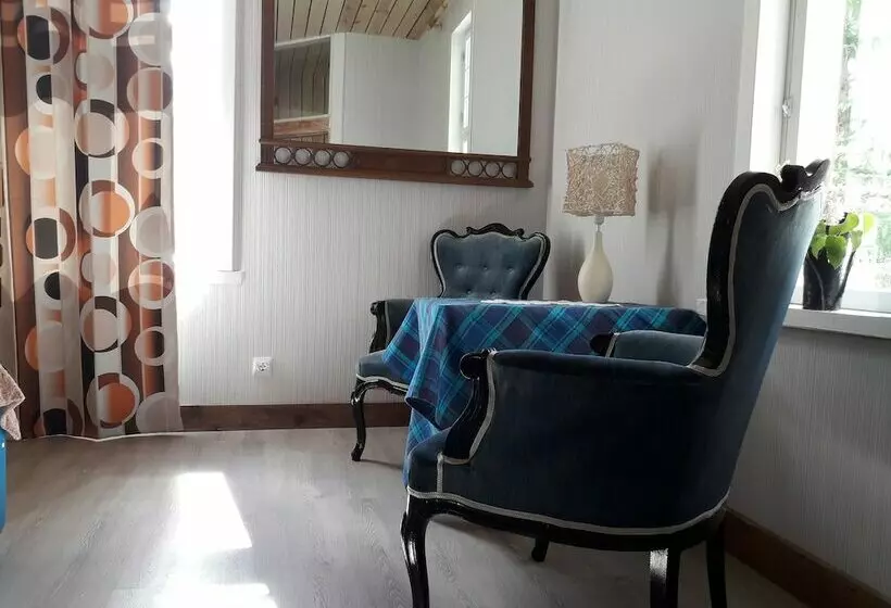 ペンション Karjal Dom