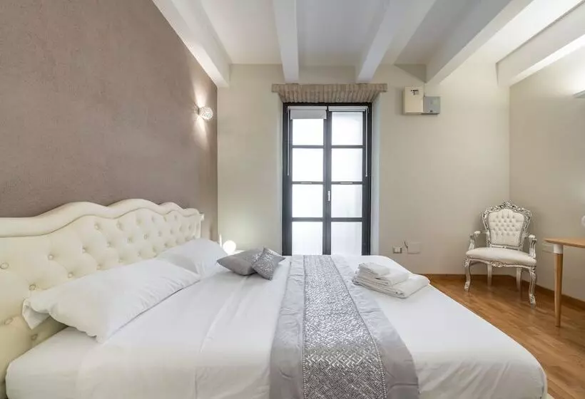پانسیون Martini Rooms Castello