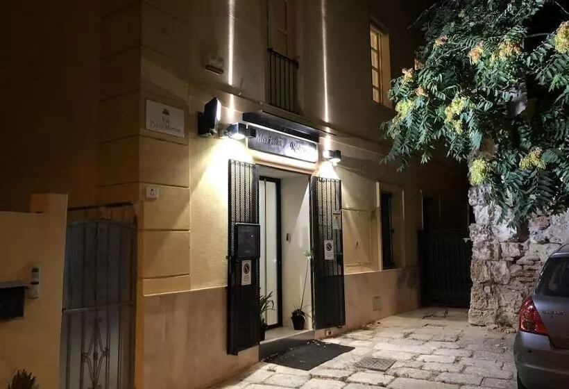 پانسیون Martini Rooms Castello