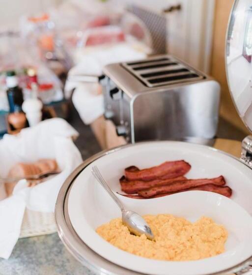 Regina Teodolinda Suites