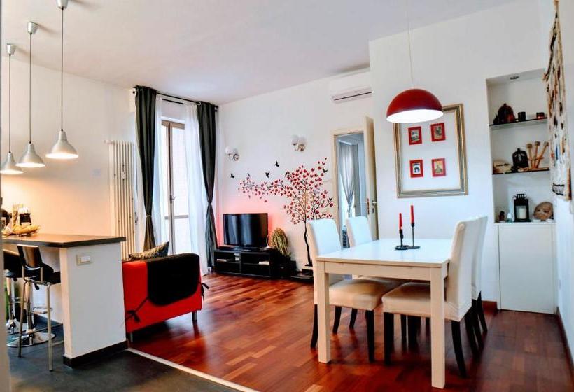 The Red Suite In Florence With Free Parking