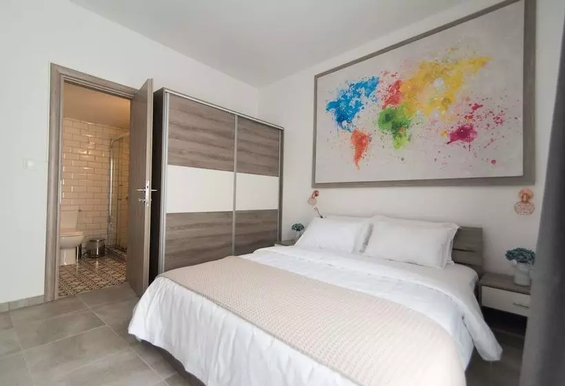 Urban Bay Apartments