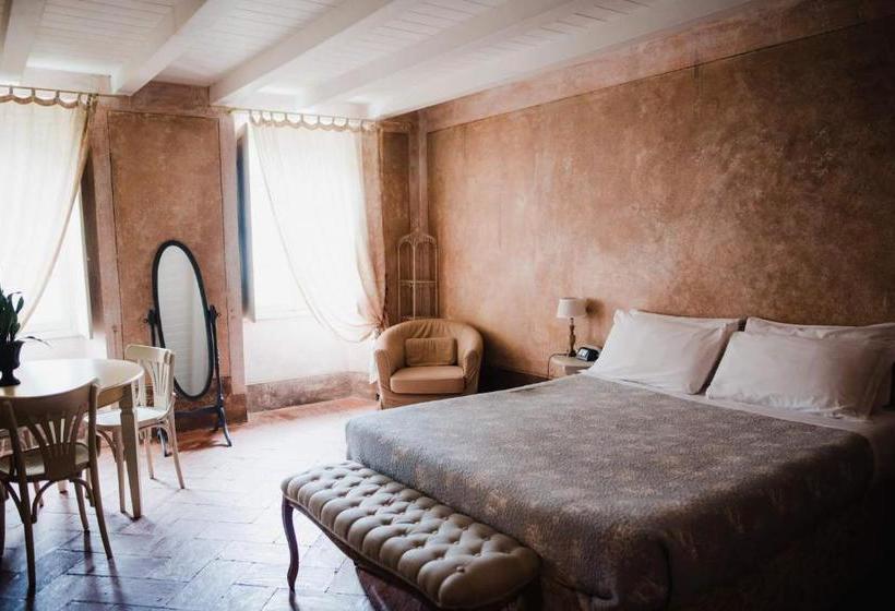 Regina Teodolinda Suites