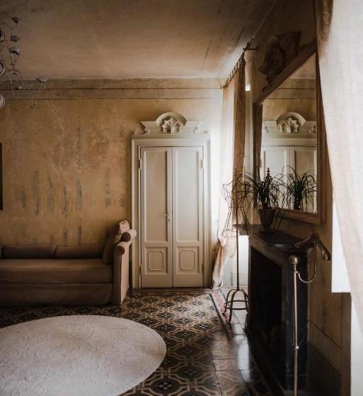 Regina Teodolinda Suites