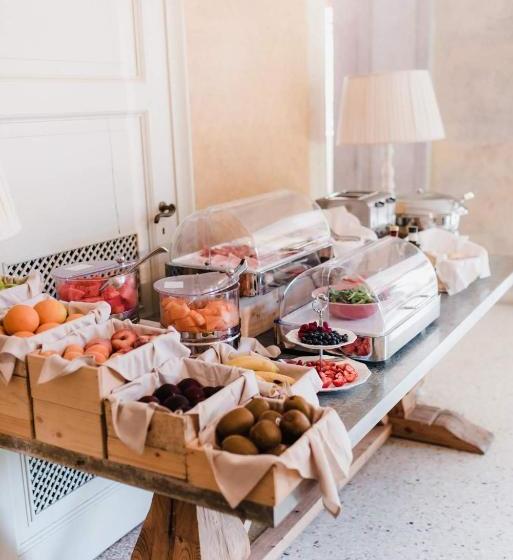 Regina Teodolinda Suites