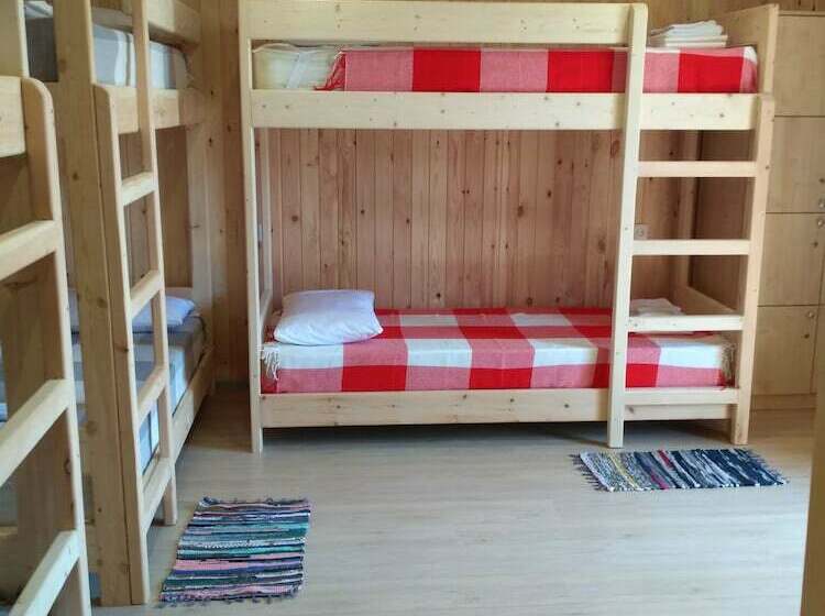 Olvia Guesthouse   Hostel