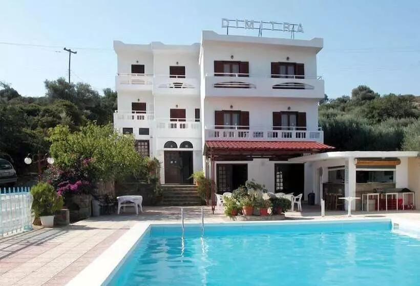 Primavera Paradise Apartments