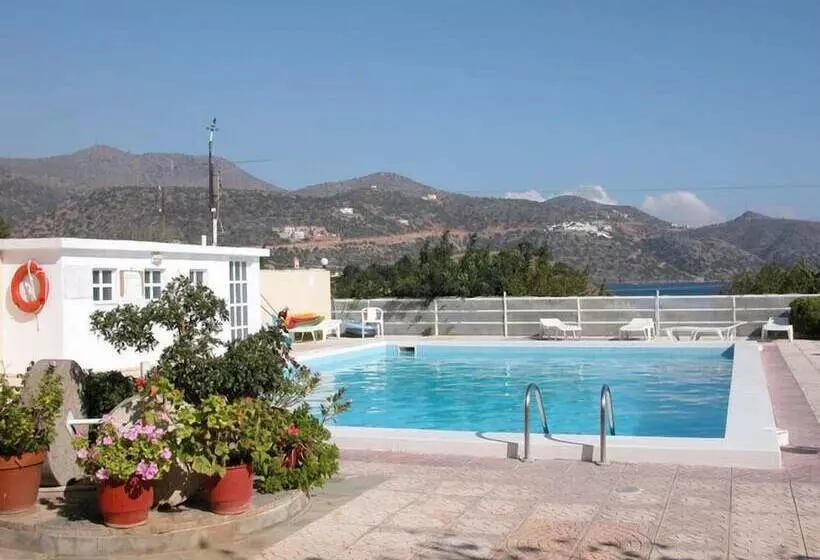 Primavera Paradise Apartments