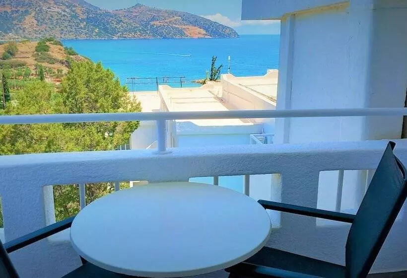 Primavera Paradise Apartments