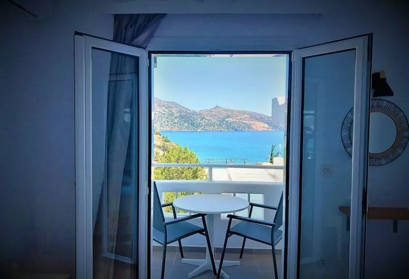 Primavera Paradise Apartments