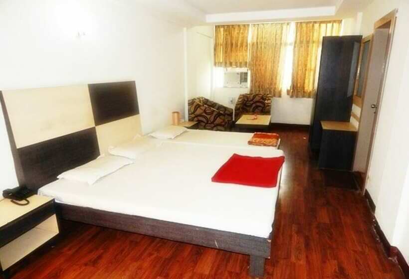 Отель Ashapura International By Zingo