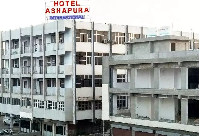 ホテル Ashapura International By Zingo