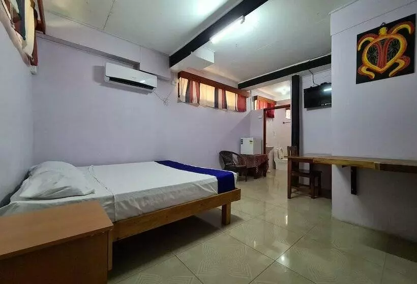 هتل Blue Light Village