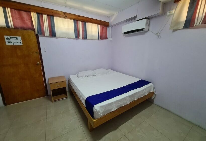 فندق Blue Light Village