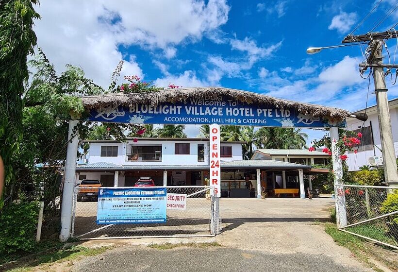 فندق Blue Light Village