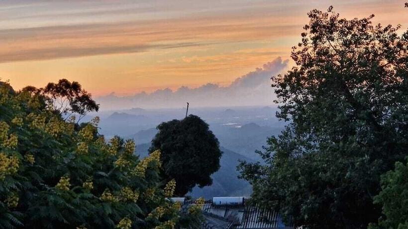 בית מלון כפרי Nature Mount Pavilion Ella