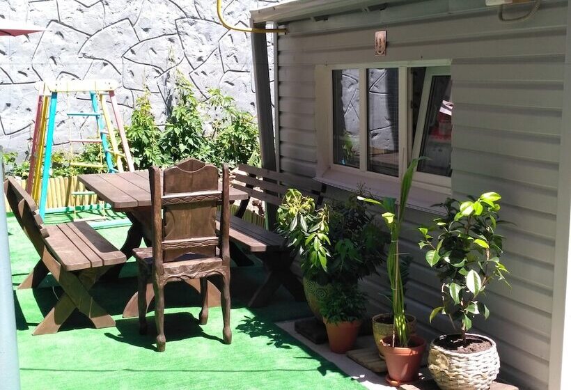 Olvia Guesthouse Hostel