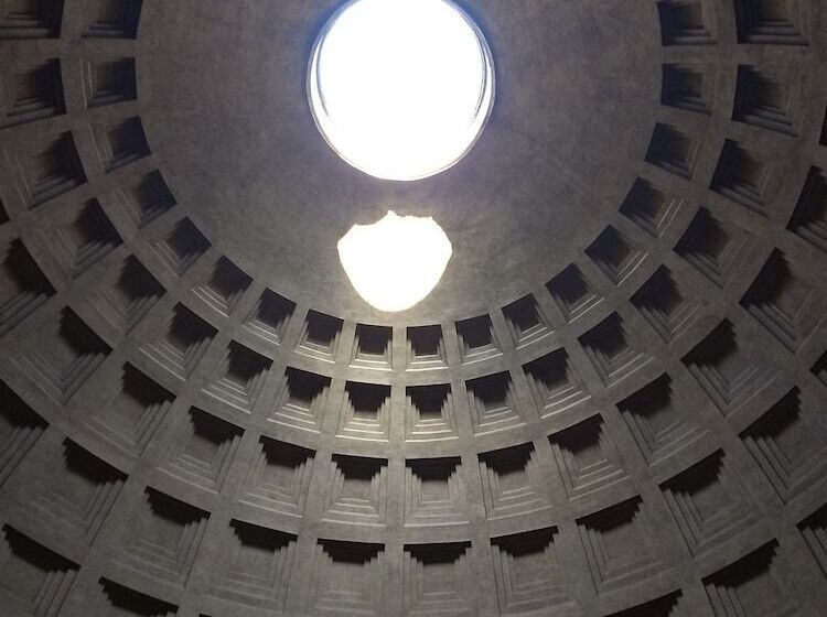 פנסיון Amoraroma