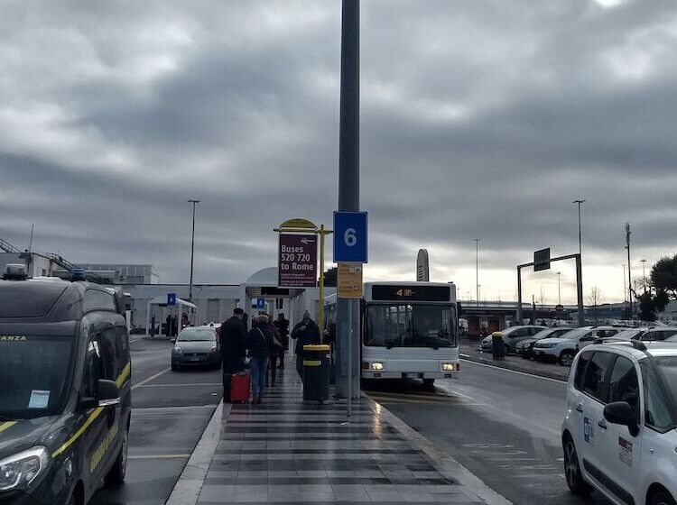 פנסיון Amoraroma