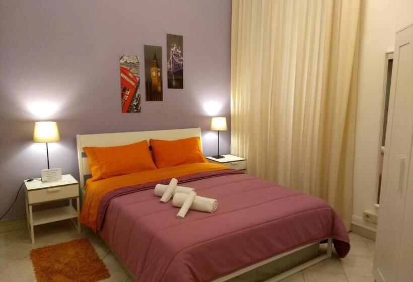 פנסיון Amoraroma